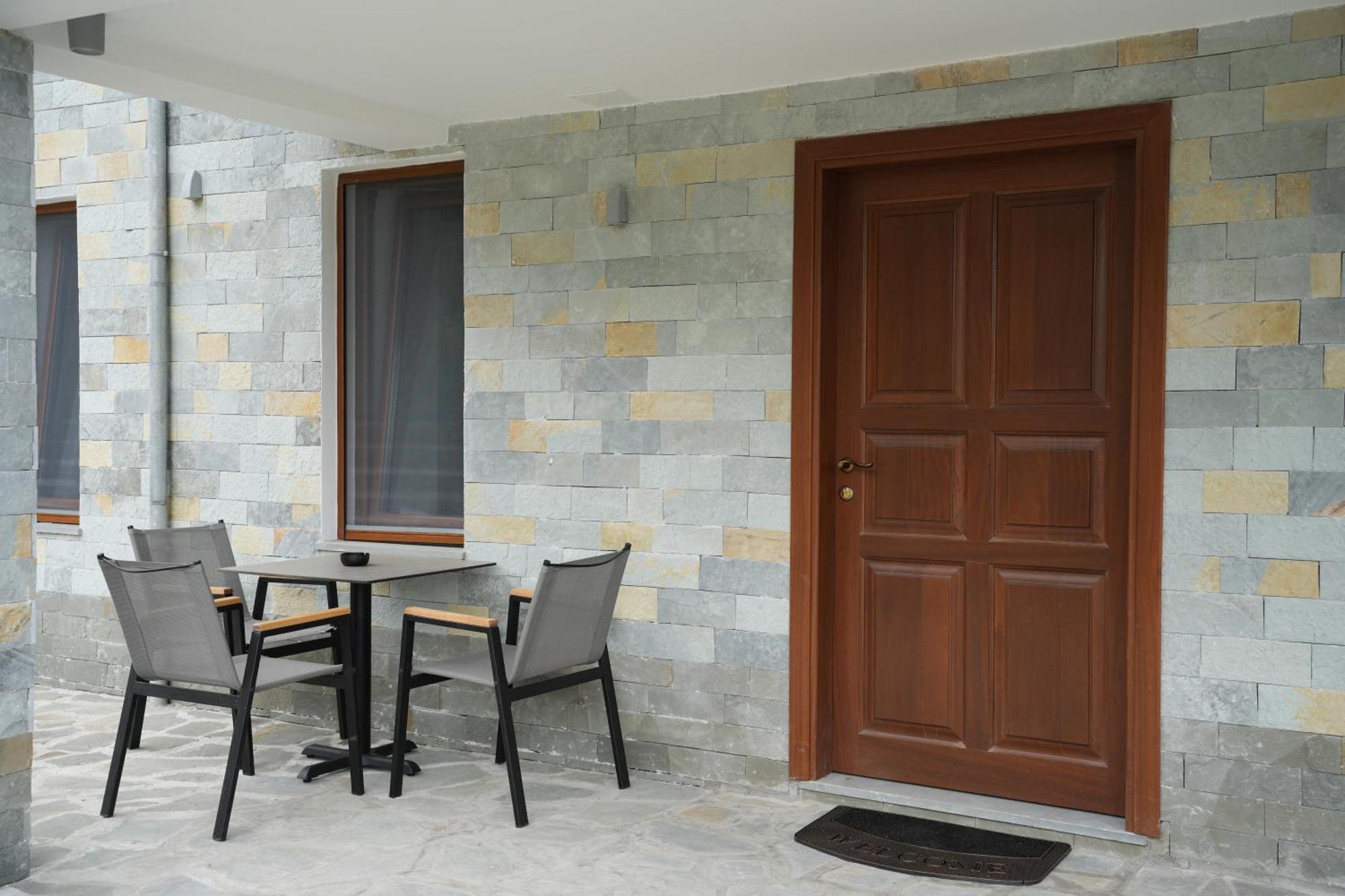 Castlefront Villa Gjirokastër Exterior foto