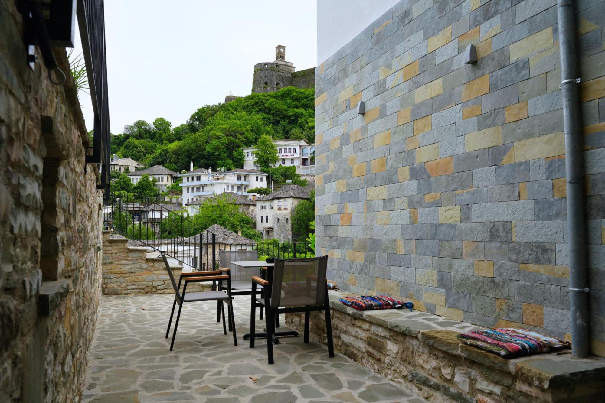 Castlefront Villa Gjirokastër Exterior foto