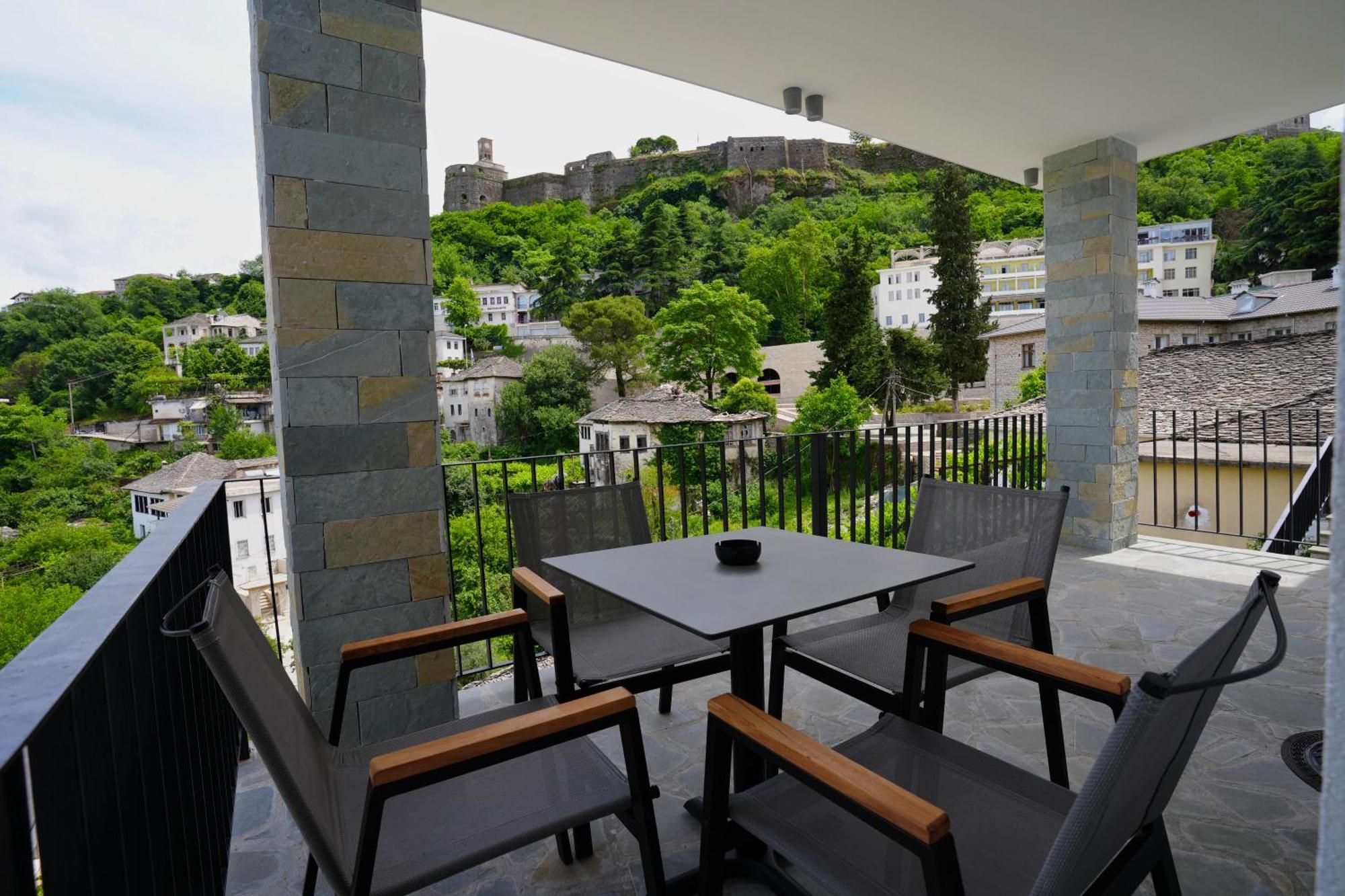 Castlefront Villa Gjirokastër Exterior foto